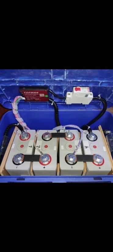 продаю аккумулятор: Продается аккумулятор LiFePO4 12v с BMS 60A в корпусе. Ёмкость 100 ah