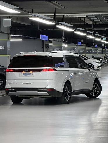 Kia: Kia Carnival: 2022 г., Минивэн — 7