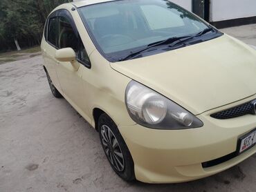 спартивный мотоцикл: Honda Fit: 2003 г., 1.3 л, Вариатор, Бензин, Седан