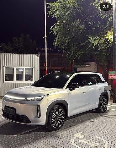 гранат одиссей: GAC Aion i60 макс комплектации цвет небесно голубой очень красивый — 2