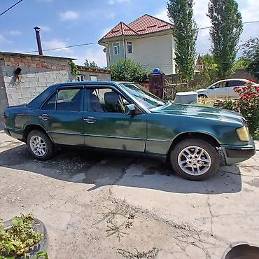 bud e9: Mercedes-Benz W124: 1990 г., Механика, Седан — 1