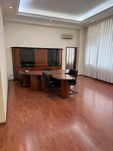 İcarəyə ofislər: Ofis icarə verilir - Sahə: 206 kv.m - Məkan: Yasamal parkının yanı — 7