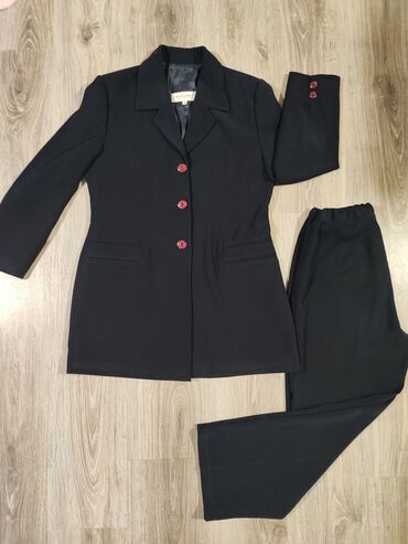šanel kostimi: S (EU 36), M (EU 38), L (EU 40), Single-colored, color - Black