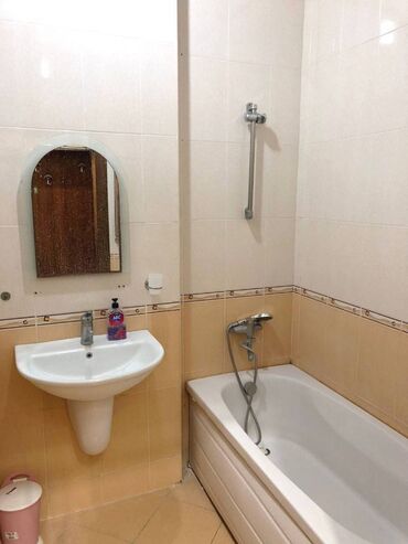 Uzunmüddətli kirayə mənzillər: Xetai metrosunun 3 deqiqelik piyada mesafesinde,Icra Hakimiyyetinin — 3