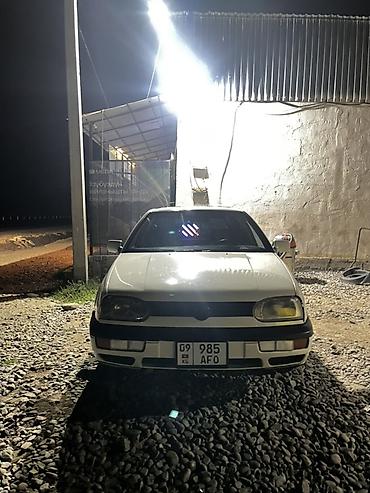 машина жыгули: Volkswagen Golf: 1993 г., 1.8 л, Кол менен иштөөчү, Бензин, Хетчбек — 4