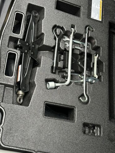 Toyota: Toyota Camry: 2018 г., 2.5 л, Автомат, Бензин, Седан — 8