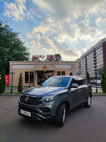 Частная аренда авто: Авто прокат GoRENT с выше 3 года крассоверы и минивэн седаны люкс — 10