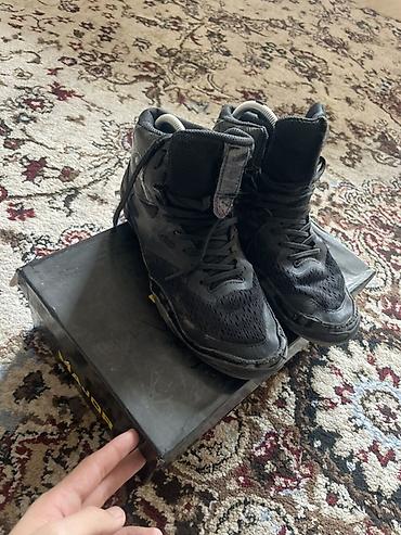 асикс бу: Мужские кроссовки, 38, Asics, Б/у, цвет - Черный — 1