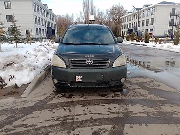 Toyota: Toyota Avensis Verso: 2001 г., 2.4 л, Механика, Бензин, Минивэн — 4