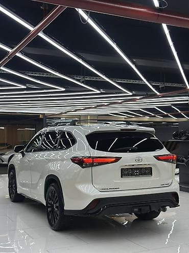 changan q5 2025: Toyota Highlander: 2022 г., 3.5 л, Автомат, Бензин, Кроссовер — 4
