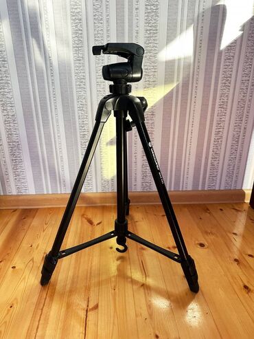 tripod: Tripod "VANGUARD MAK 233" Tripod VANGUARD MAK 233 satılır. İşləkdir