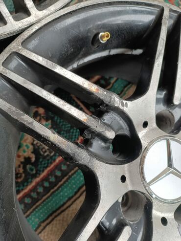 disk barter: Məlumat: - Mercedes-Benz üçün orijinal yüngül lehimli disk (emblem