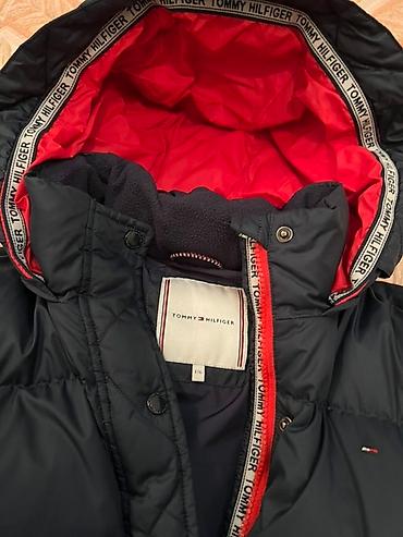 hilfiger: Tommy Hilfiger uzun şişme qız üçün qış kurtkası - Rəng: tünd göy — 5