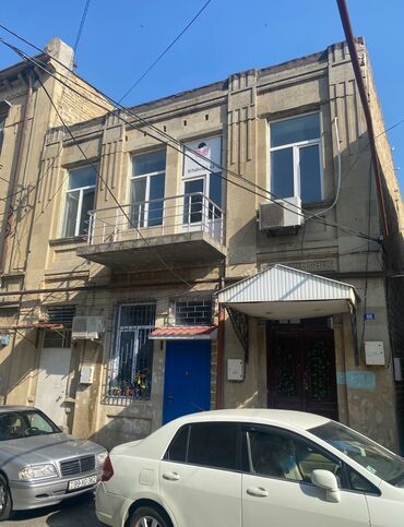 купить дом в гяндже бина аз: Nizami metrosuna yaxin, 5 mertebe ile uz be uz, Borani restoranin