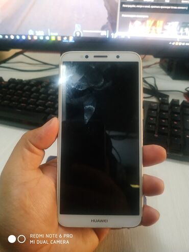 Huawei: Huawei Y5, Б/у, < 2 ГБ, цвет - Золотой, 2 SIM