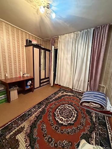 1000: Сдаётся комната с подселением для одного человека. Парень или девушка — 5