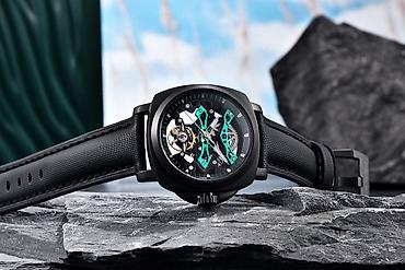 Классические часы: •	“Подарок” 	•	“Привозные ” 	•	“Почти не носились” 	•	“Цена ниже — 5