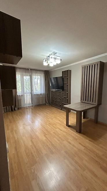 flat osh: 2 комнаты, 42 м², Молодая Гвардия 104 серия, 5 этаж, Евроремонт — 1