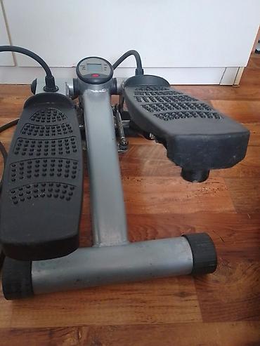 Ostale sprave za vežbanje: Steper je potpuno ispravan osim displeja za merenje minuta koji nerad! — 10