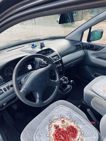 Mitsubishi: Mitsubishi Space Wagon: 1999 г., 2 л, Механика, Бензин, Универсал — 2