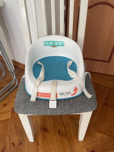 стульчик для кормления деревянный: Продаю ванночку для купания младенцев, также сидушка на стул, все