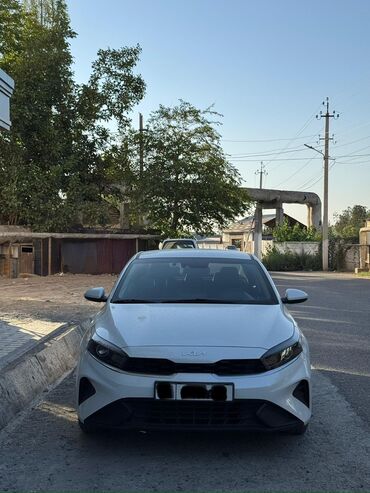 мерс c class: Kia K3: 2021 г., 1.6 л, Автомат, Бензин, Седан