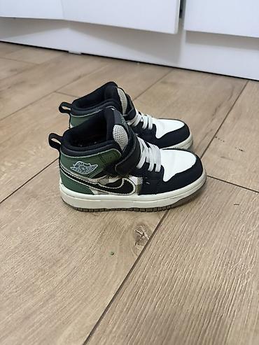 кеды nike: Детские кроссовки/кеды высокие Удобная модель с надёжной фиксацией — 2