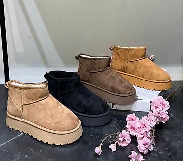 Ugg kratke
36-41
3100

OR💥