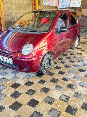 купить двигатель на нексию в бишкеке: Хэтчбек Daewoo Matiz, представленный в насыщенном красном цвете