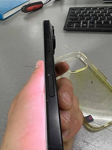 чёрная пантера слив видео: IPhone 16 Pro, Б/у, 256 ГБ, Черный, Чехол, 90 % — 7
