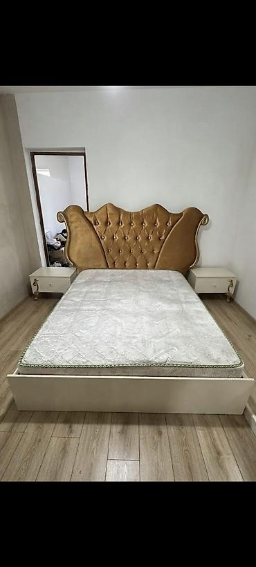 💫RR
Taxt 2 tumbayla 230 manat .Catdirilma odenisle.Unvan Bakixanov