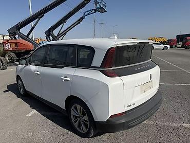 хунчи электромобиль: BYD : 2023 г., 0.1 л, Автомат, Электромобиль, Минивэн — 6