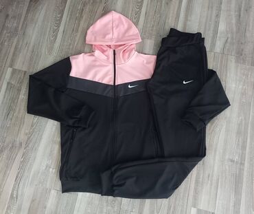 Gornji i donji deo: Nike ženska trenerka za punije dame Nobvo Mokra likra Veličine 2xl — 8