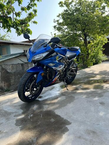 Мотоциклы: Спортивный мотоцикл классического форм‑фактора с полным обвесом — 10