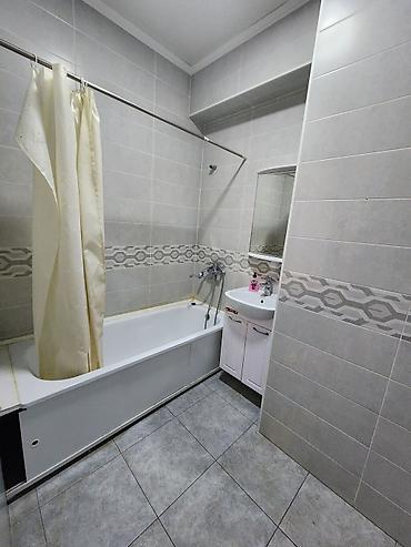 kiralık daire: Сдаётся светлая 1 - комнатная квартира с отдельной кухней. Планировка — 1