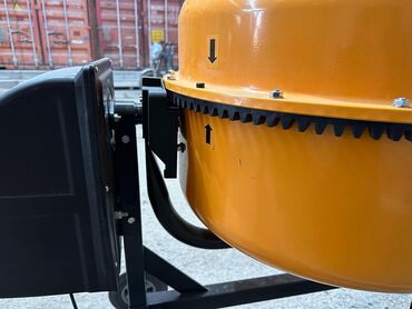 Бетономешалки, смесители: Бетономешалка Ручная, Средняя (150 - 300 л), Новый — 8