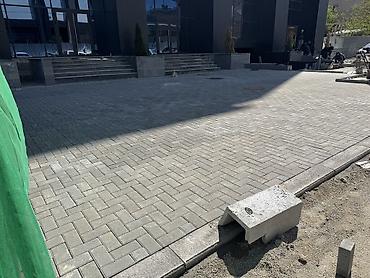 Услуги по строительству и ремонту: Укладка укладка укладка Брусчатка брусчатка Укладка брусчатка. монтаж — 3