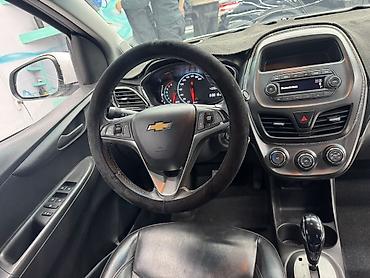 Chevrolet: Chevrolet Spark: 2021 г., 1 л, Вариатор, Бензин, Хэтчбэк — 9