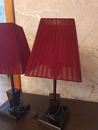 06 sekileri: Qırmızı abajurlu masa lampaları (2 ədəd) - Stil: Klassik-modern — 1