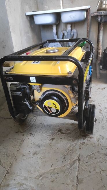 Lak-boya məhsulları: Benzinlə işləyən portativ generator dəsti - 6 HP güclü benzin