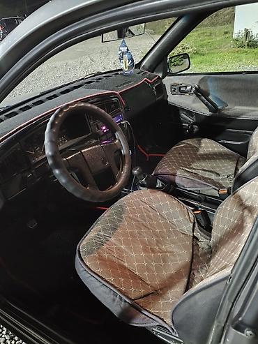 Volkswagen: Volkswagen Passat: 1989 г., 1.8 л, Механика, Газ, Седан — 7