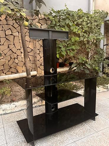 şüşə polka: Şüşə TV stendi və asqı sistemi - Rəng: parlaq qara - Material: qalın — 3