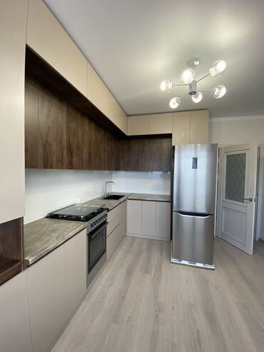срок эксплуатации кухонной мебели: 2 комнаты, 70 м², 9 этаж, Евроремонт