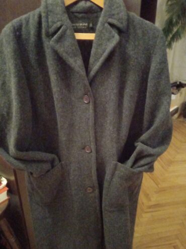 Nemacki kaput vuneni stof topao moderan jeftin 2 XL samo 600 din 44