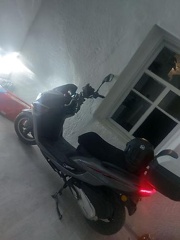 Скутеры: Макси-скутер 180 куб. см, Бензин, Б/у — 17