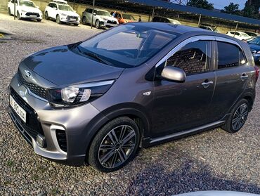 я ищу машины: Kia Morning: 2017 г., 1 л, Автомат, Бензин