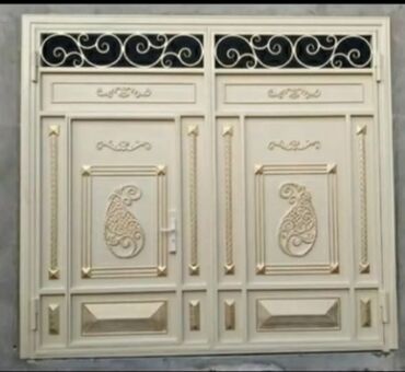 Həyət darvazaları: Dəmir Həyət darvazası, Qapı ilə — 2