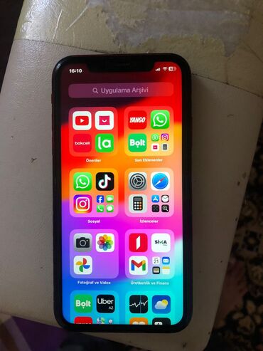 iphone 11 dubay: IPhone 11, 64 GB, Qırmızı, Qırıq, Barmaq izi, Simsiz şarj