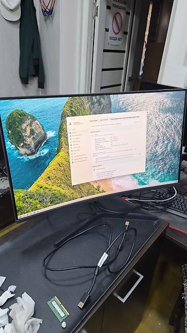 Монитор, Samsung, Жаңы, LED, 32" - 33"