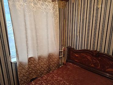 Mənzillər: 1/2-yə düzəlmə, köhnə bina, Həzi aslanov m/st yaxınlığında yerləşən — 4